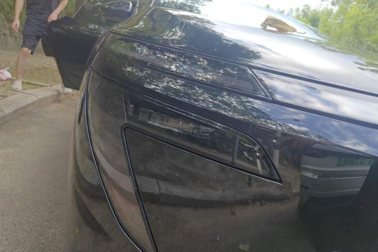 Used Nissan N7 2025 510 Pro Right Front Headlight