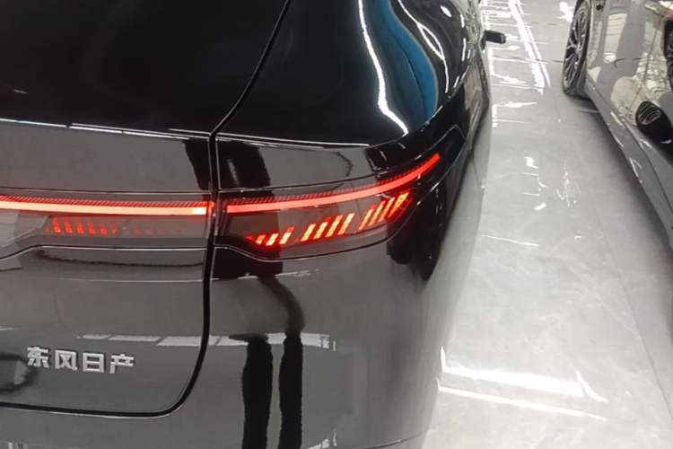 Used Nissan N7 2025 510 Pro Right Rear Taillight