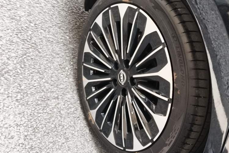 Used Nissan N7 2025 625 Max Right Rear Wheel Hub
