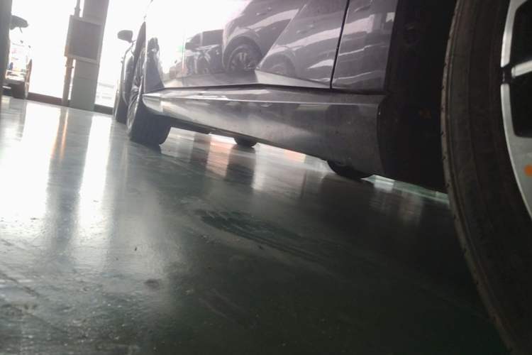 Used Nissan N7 2025 510 Max Right Side Sill