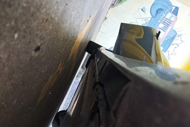 Used Nissan N7 2025 625 Max Right Side Sill