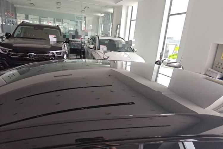 Used Nissan N7 2025 510 Max Roof