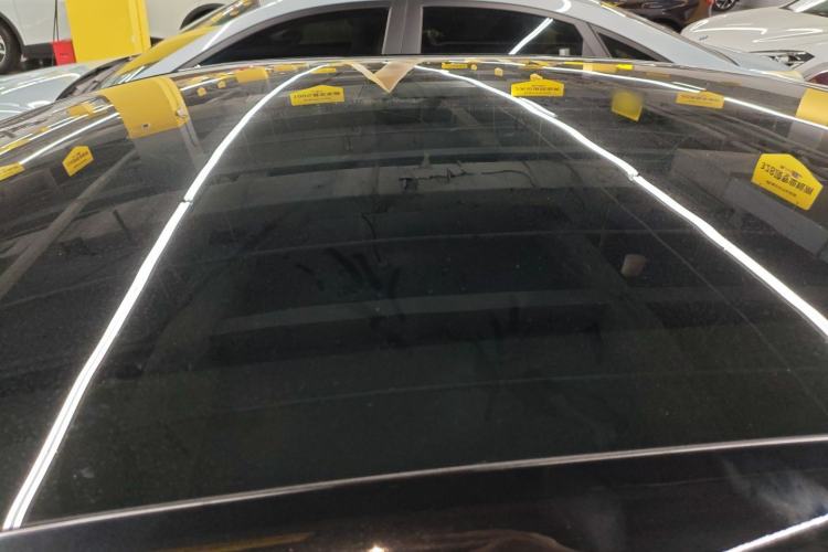 Used Nissan N7 2025 625 Max Roof