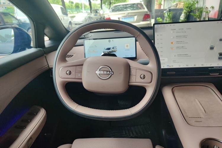 Used Nissan N7 2025 625 Max Steering Wheel