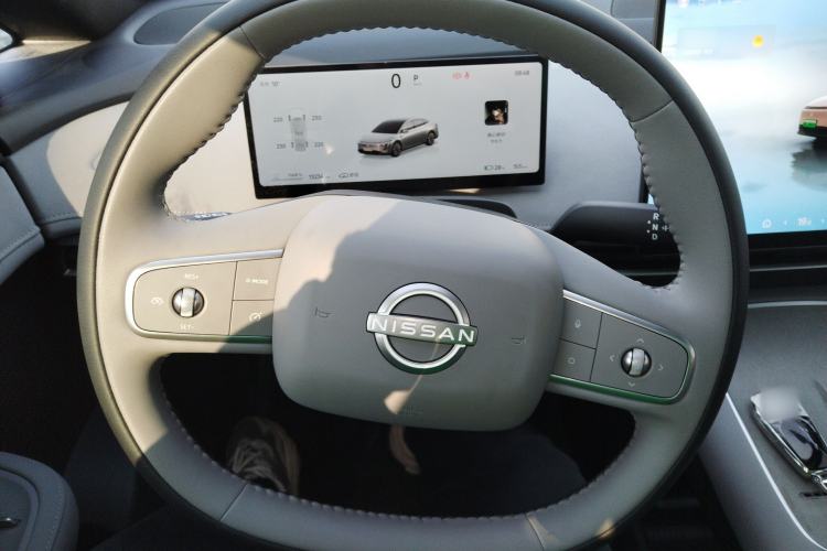 Used Nissan N7 2025 510 Air Steering Wheel