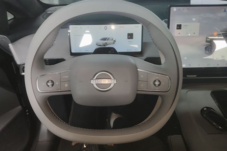 Used Nissan N7 2025 510 Max Steering Wheel