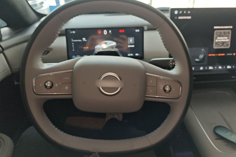 Used Nissan N7 2025 625 Max Steering Wheel