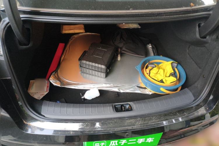 Used Nissan N7 2025 510 Pro Trunk