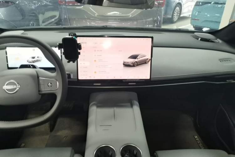 Used Nissan N7 2025 625 Max Audio And AC Panel