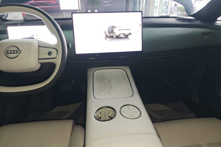Used Nissan N7 2025 625 Max Audio And AC Panel