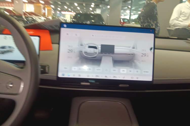 Used Nissan N7 2025 510 Pro Audio And AC Panel
