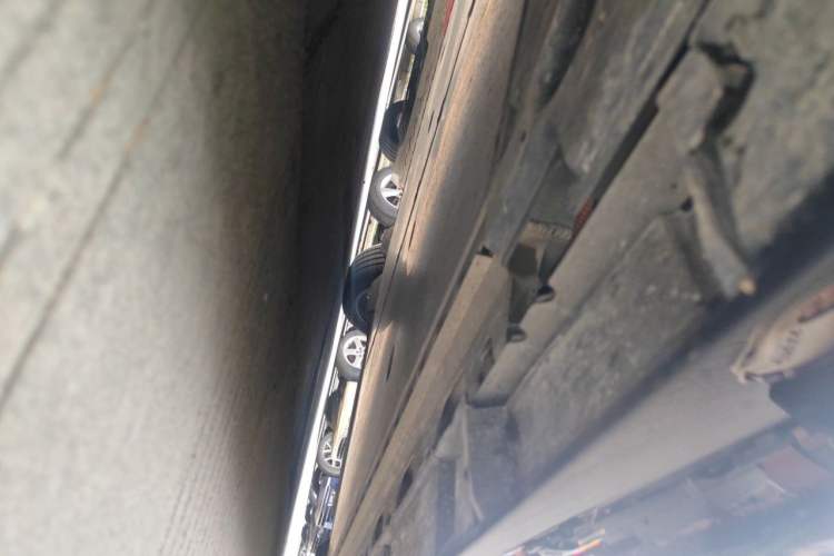 Used Nissan N7 2025 510 Max Chassis Front Left