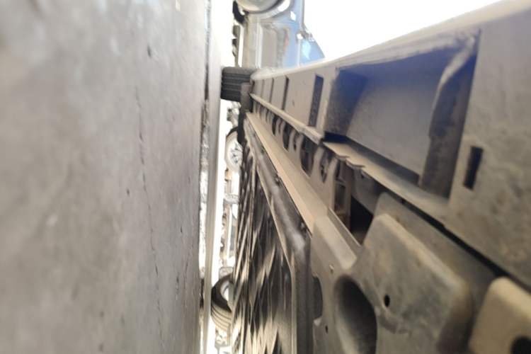 Used Nissan N7 2025 625 Max Chassis Front Right