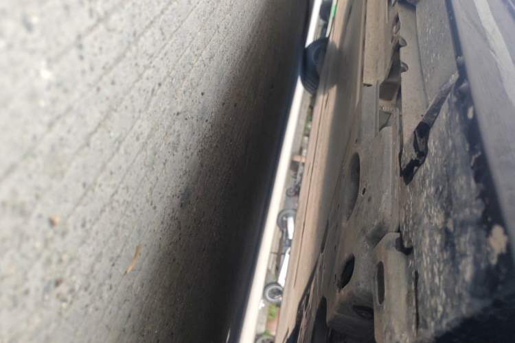 Used Nissan N7 2025 510 Max Chassis Front Right