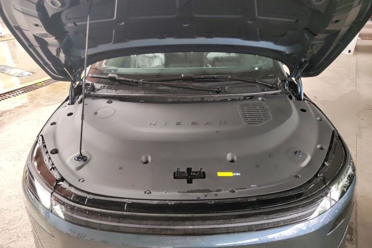 Used Nissan N7 2025 625 Max Engine Bay
