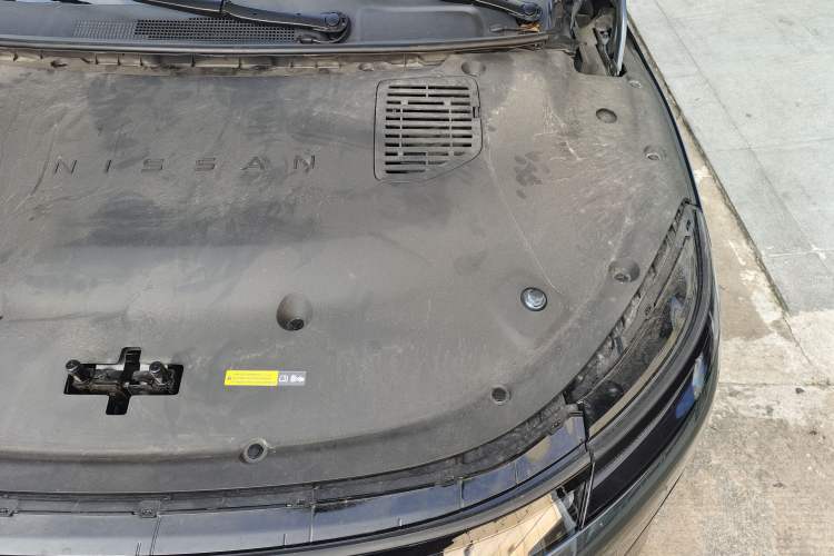 Used Nissan N7 2025 625 Max Engine Bay Left