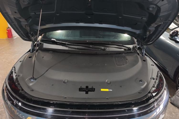 Used Nissan N7 2025 510 Pro Engine Bay
