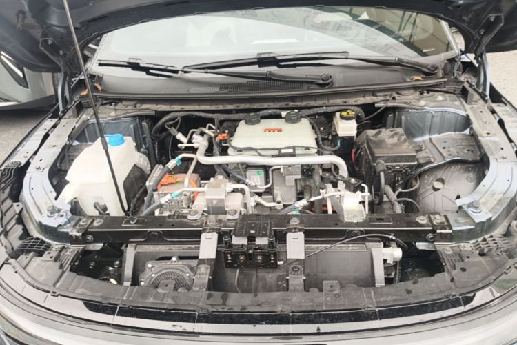 Used Nissan N7 2025 625 Max Engine Bay