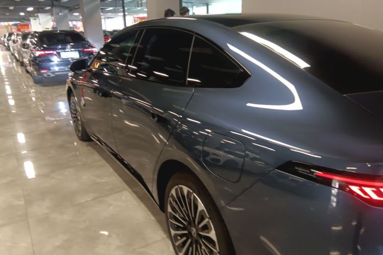 Used Nissan N7 2025 510 Pro Exterior 3