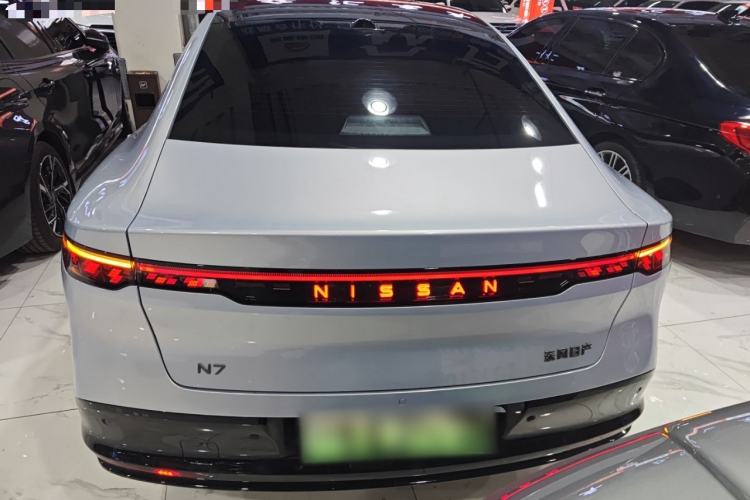 Used Nissan N7 2025 510 Max Exterior 4