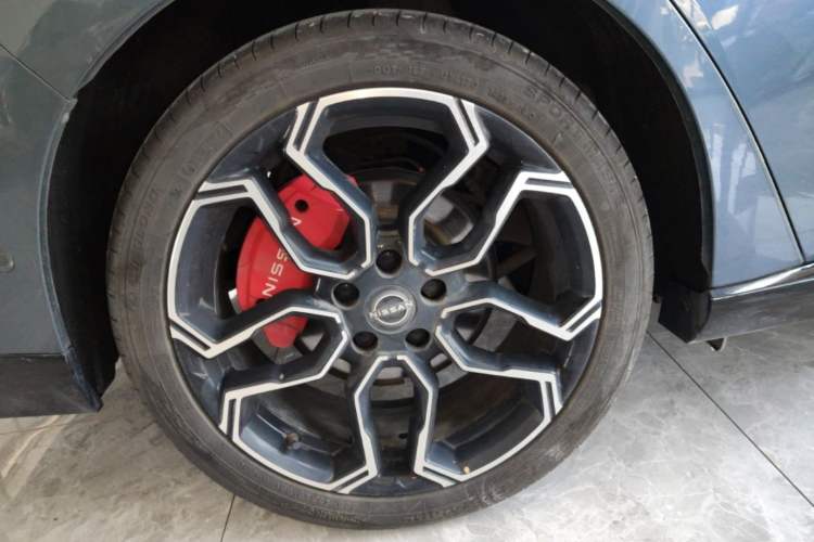 Used Nissan N7 2025 510 Max Exterior 5