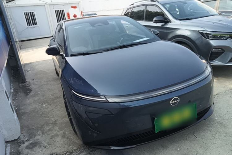 Used Nissan N7 2025 625 Max Front Right 45 Deg