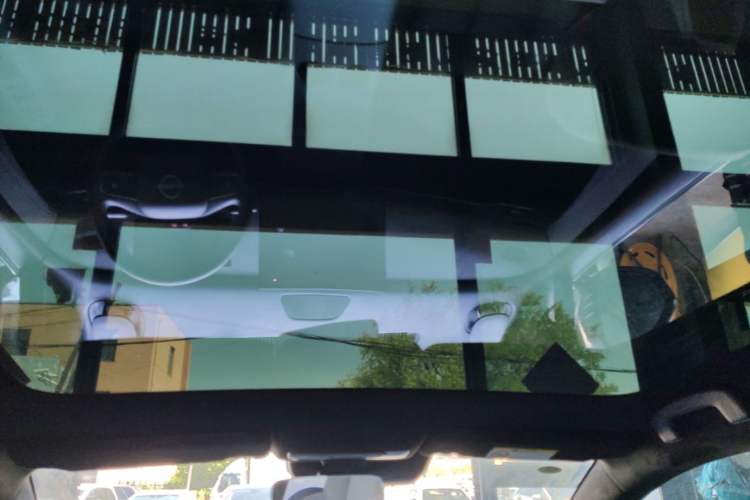 Used Nissan N7 2025 510 Max Headliner