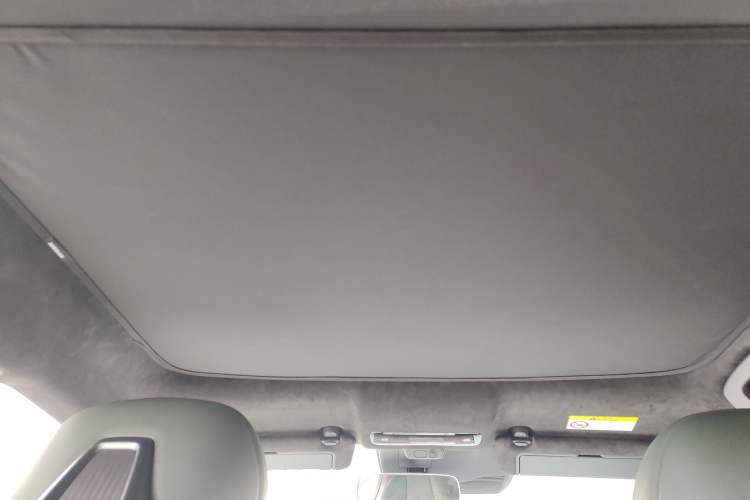 Used Nissan N7 2025 625 Max Headliner