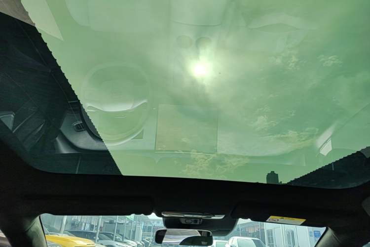 Used Nissan N7 2025 625 Max Headliner
