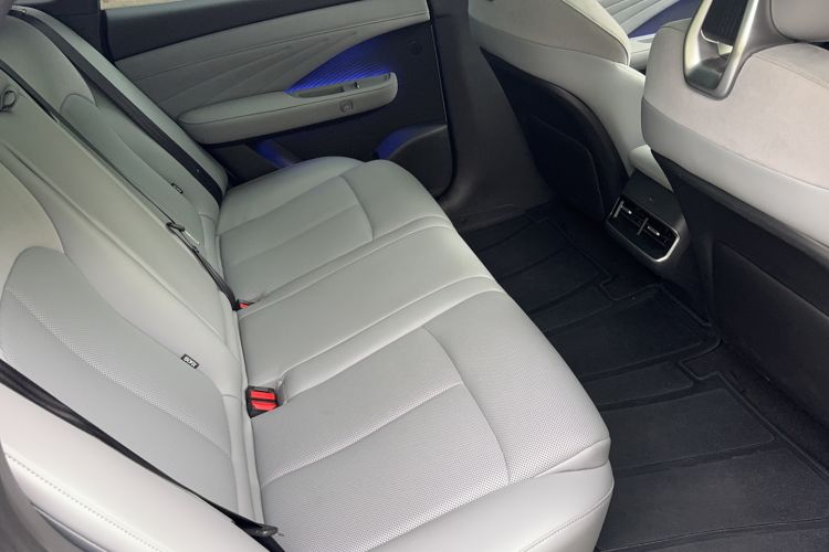 Used Nissan N7 2025 510 Max Interior 2