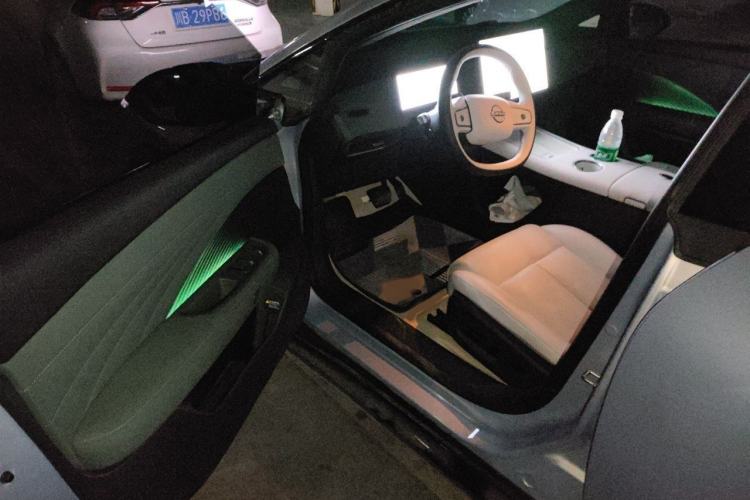 Used Nissan N7 2025 625 Max Interior 3