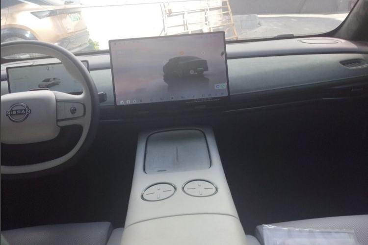 Used Nissan N7 2025 625 Max Interior 3