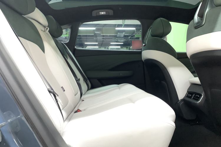 Used Nissan N7 2025 510 Max Interior 6