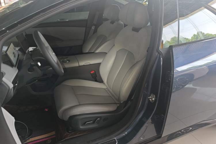 Used Nissan N7 2025 510 Max Left Front Seat