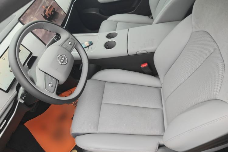 Used Nissan N7 2025 510 Max Left Front Seat