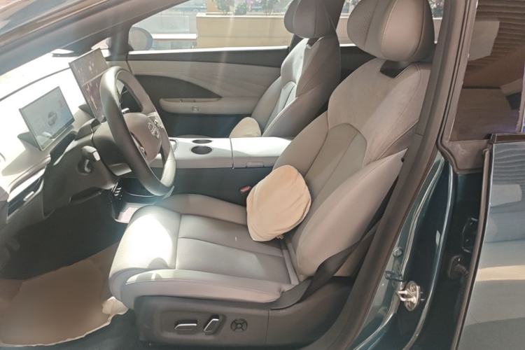Used Nissan N7 2025 625 Max Left Front Seat