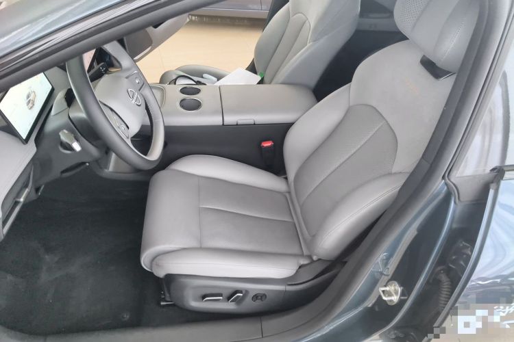Used Nissan N7 2025 510 Max Left Front Seat