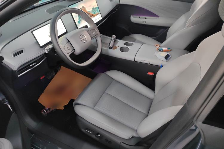 Used Nissan N7 2025 625 Pro Left Front Seat