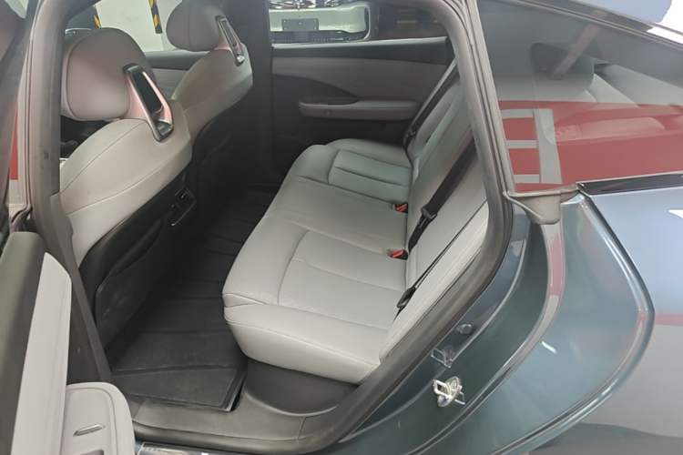 Used Nissan N7 2025 625 Max Left Rear Seat