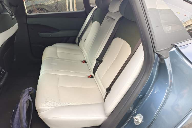 Used Nissan N7 2025 625 Max Left Rear Seat