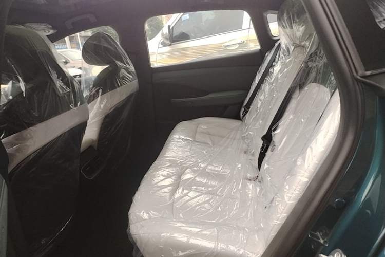Used Nissan N7 2025 625 Pro Left Rear Seat