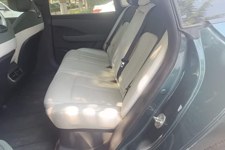 Used Nissan N7 2025 625 Max Left Rear Seat