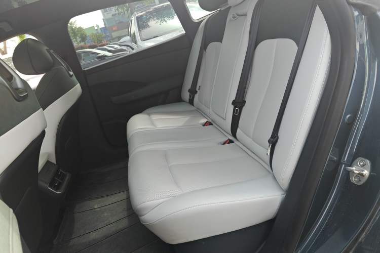 Used Nissan N7 2025 625 Max Left Rear Seat