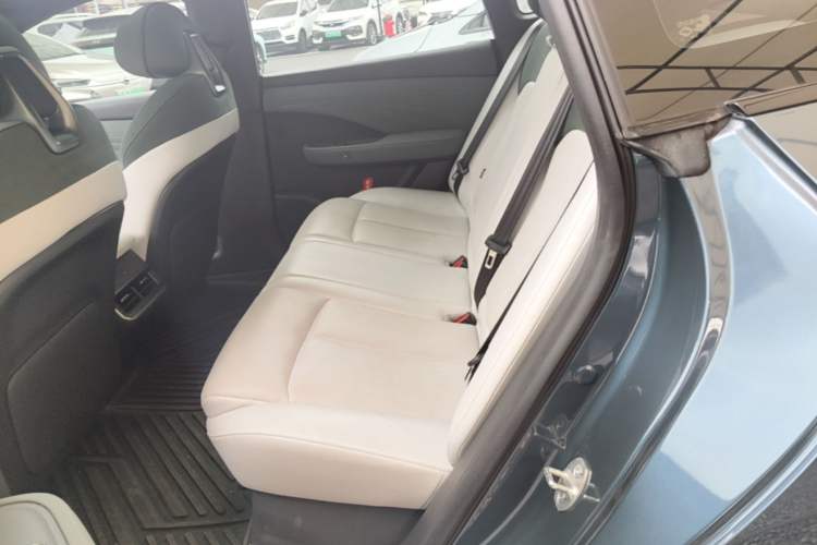 Used Nissan N7 2025 625 Max Left Rear Seat