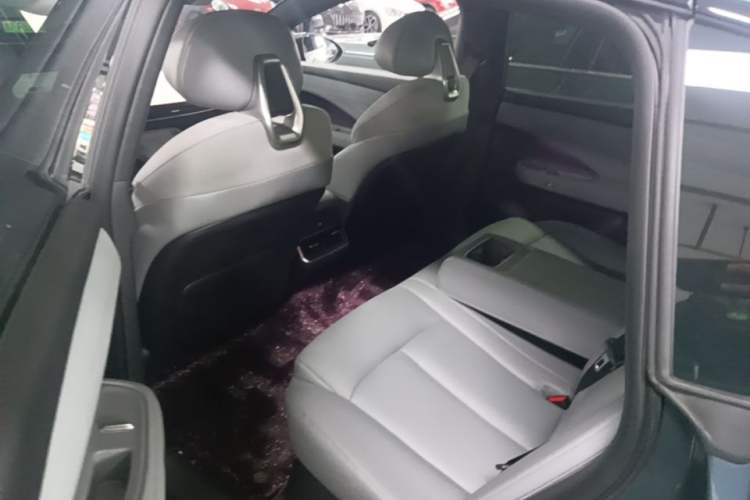 Used Nissan N7 2025 510 Pro Left Rear Seat