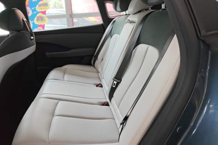Used Nissan N7 2025 625 Max Left Rear Seat