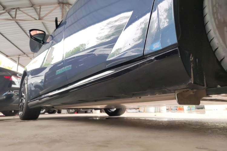 Used Nissan N7 2025 625 Max Left Side Sill