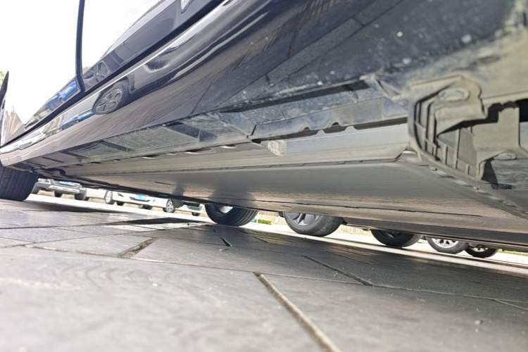 Used Nissan N7 2025 625 Max Left Side Sill