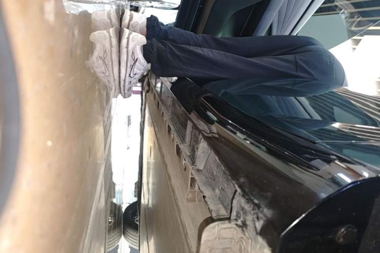 Used Nissan N7 2025 625 Max Left Side Sill