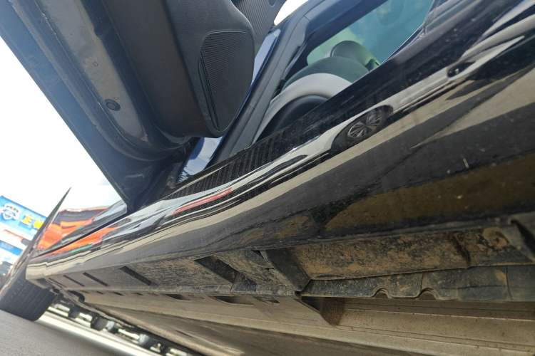 Used Nissan N7 2025 625 Max Left Side Sill
